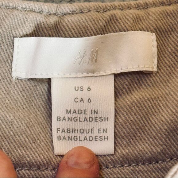 H&M. High-waisted Twill Paper-bag Khaki Pants. Size 6. - Picture 2 of 9